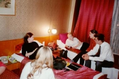 hotellihuoneessa